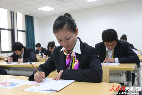 空管职业技能大赛 中国民航大学校友独领风骚